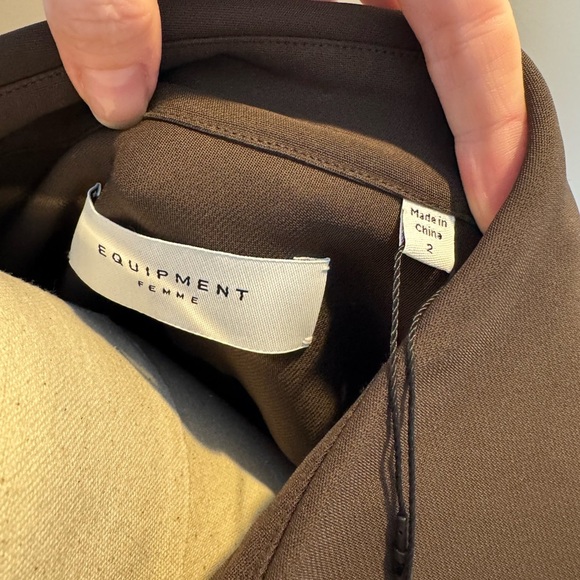 Equipment Bennet Gathered Front Shirt - NWT - Picture 8 of 9